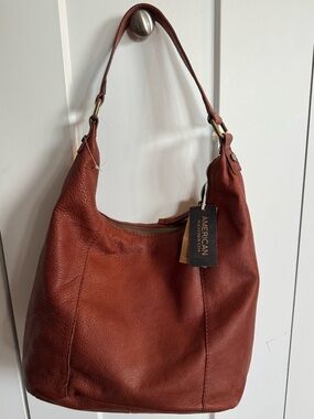 Women's Leather Hobo Bag - Chestnut Brown